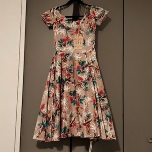 NWT British Retro Size 8UK/4US Brown with Flowers Full Circle Dress